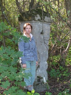 4. Olga Konopljova lives nearby. She helped me to find the remains of the cemetery.
