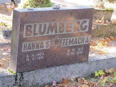 Blumberg
