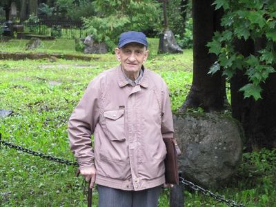 3 Koppel Svitski showing the remains of the cemetery in October 2010
