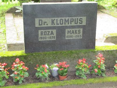 Klompus Maks and Rosa
