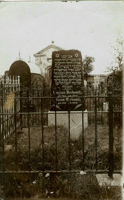 Berkovitsch's grave
