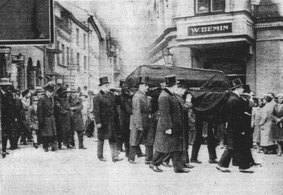 Funeral of Hirsch Markovitsch 6/1931
Hirsch Markovitsch - the head of "kahal", member of the Kulturrat
