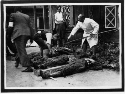 Klompus Boris. Excavation of the bodies of 6 people murdered by NKVD in Tartu in and near the NKVD building in July 1941. 
One of the murdered people was Boris Klompus, who's body was found on the stairs of the NKVD building.
II MS. Tartu NKVD osakonna tagahoovist kuue surnukeha hauast väljakaevamine. Need inimesed tapeti 1941. aasta juulis. Foto erakogu.
