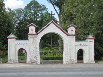 1. The entrance to the old cemetery
