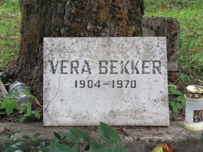 Bekker
