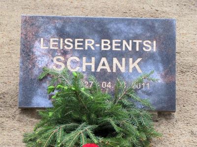 Schank Leiser
