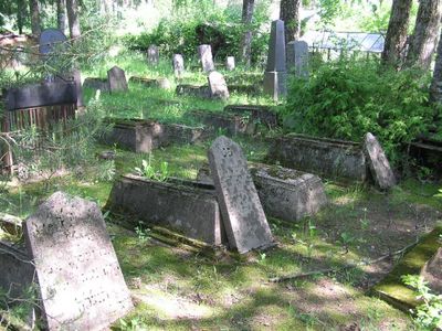 Valga cemetery - June 2007 - 9d
