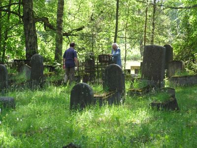 Valga cemetery - June 2007 - 9a
