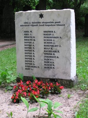 9.  Monument to Viljandi Jews murdered by nazies
